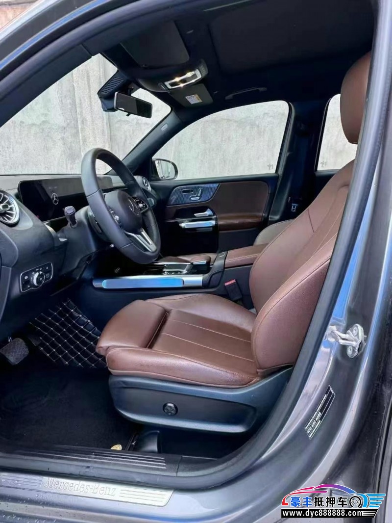 21年奔驰GLB轿车抵押车出售