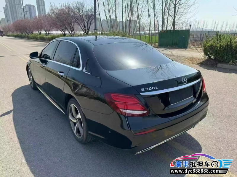 18年奔驰E轿车抵押车出售
