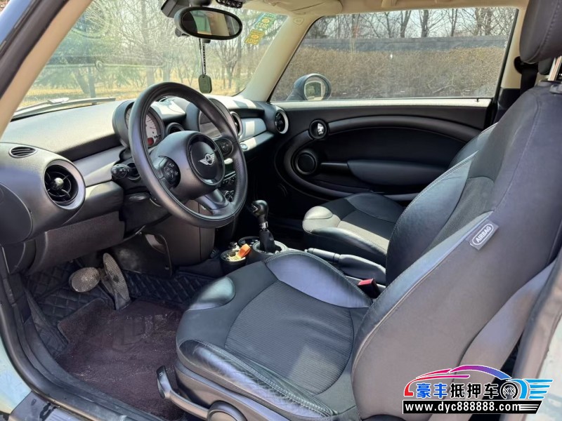 14年宝马MINI轿车抵押车出售