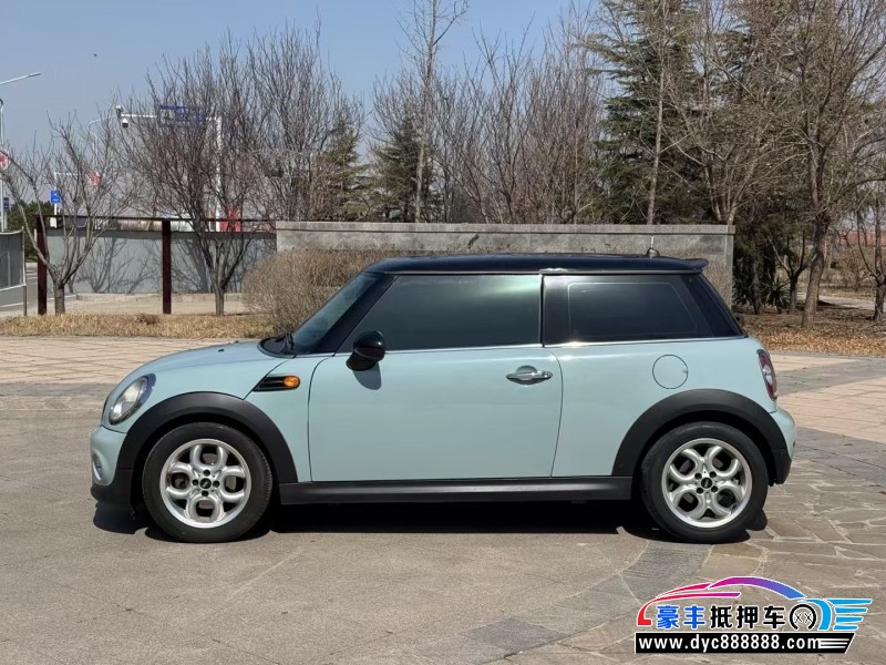 14年宝马MINI轿车抵押车出售