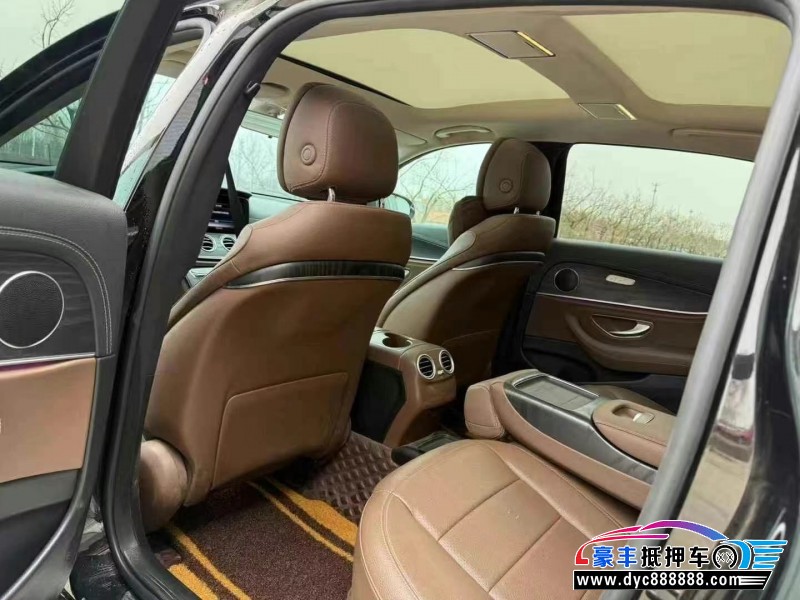 20年奔驰E轿车抵押车出售