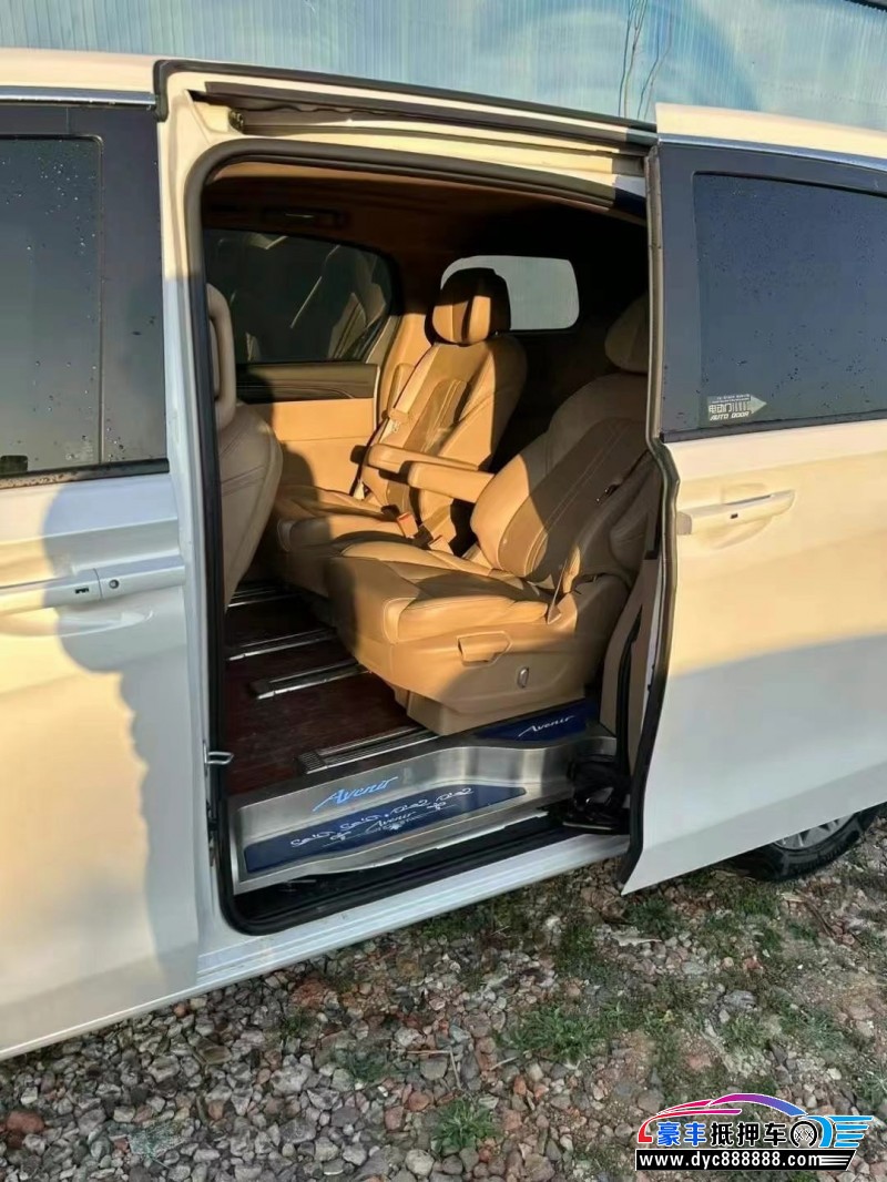 21年别克GL8轿车抵押车出售