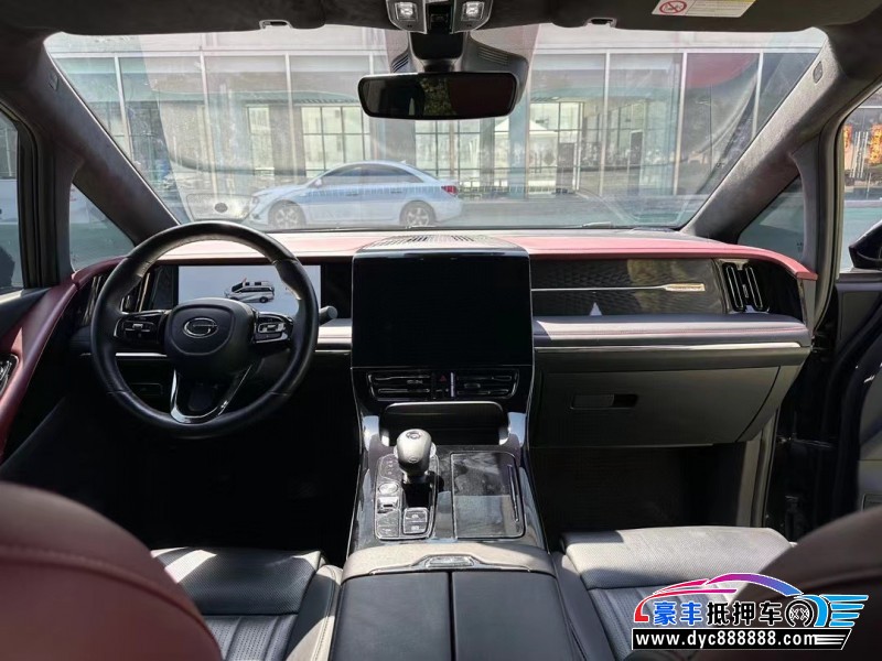 23年传祺M8轿车抵押车出售