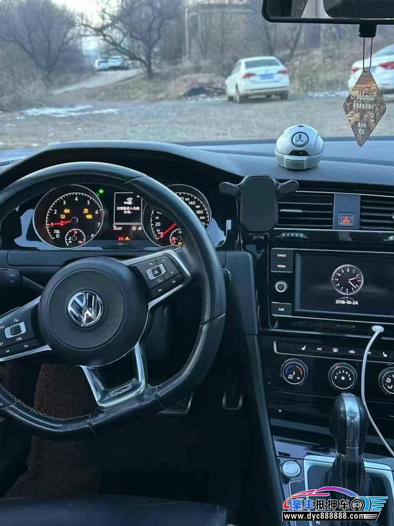 18年大众高尔夫轿车抵押车出售