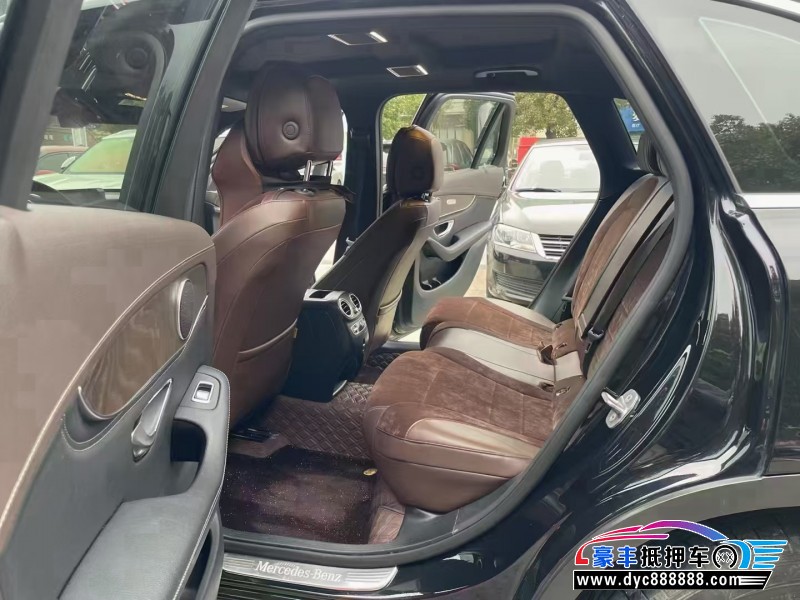 20年奔驰GLCSUV抵押车出售