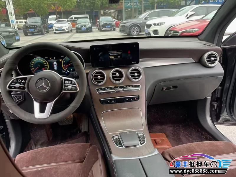 20年奔驰GLCSUV抵押车出售