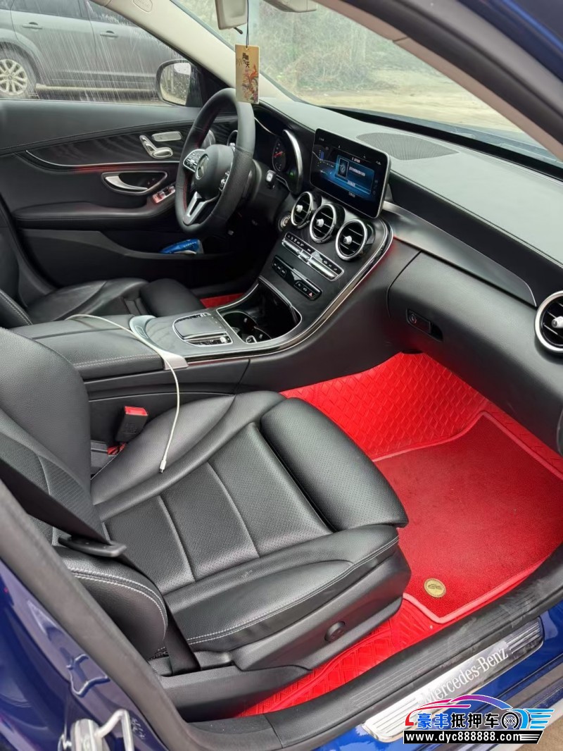 18年奔驰C轿车抵押车出售