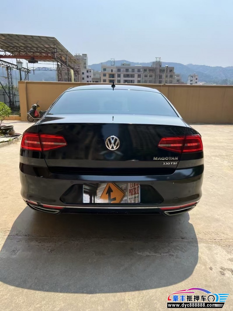 17年大众迈腾轿车抵押车出售