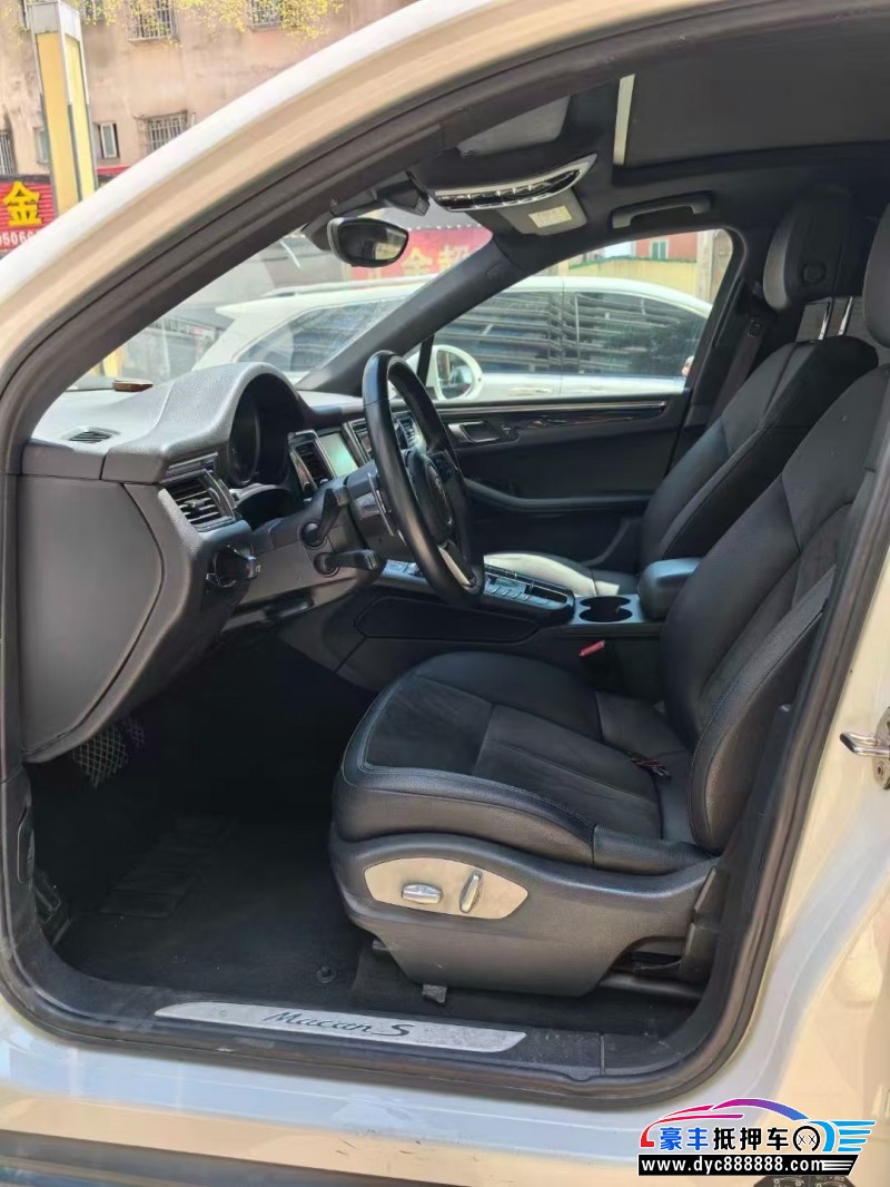 16年保时捷Macan迈凯轿车抵押车出售