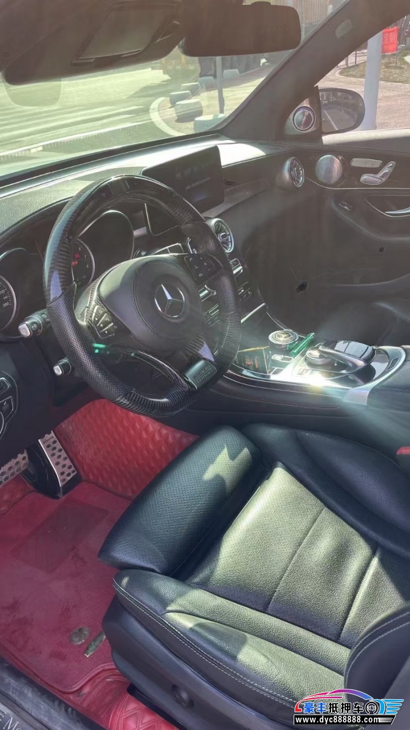 17年奔驰GLC轿车抵押车出售