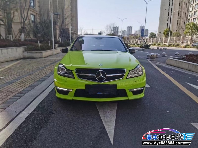 13年奔驰C轿车抵押车出售