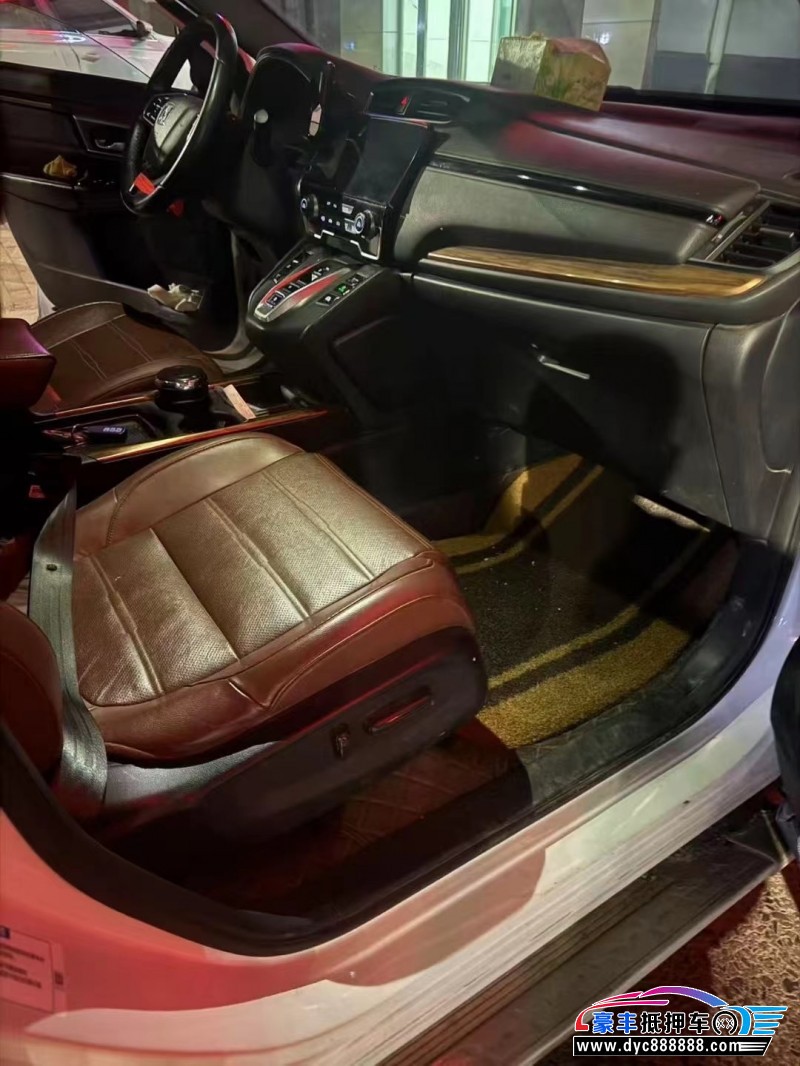 20年本田CR-V轿车抵押车出售