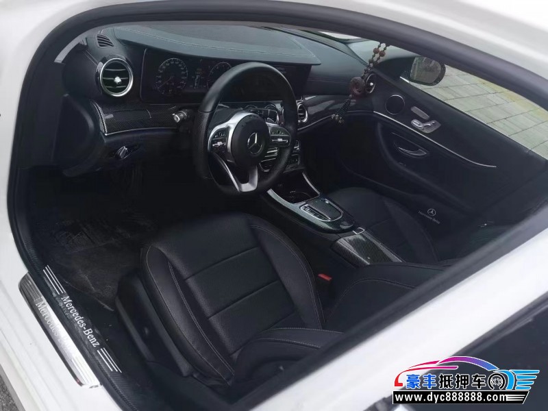 20年奔驰E轿车抵押车出售