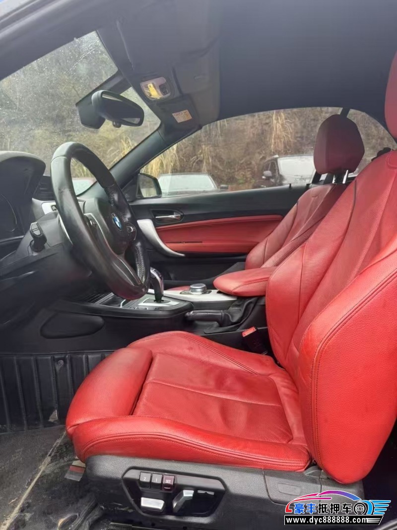 19年宝马2系轿车抵押车出售