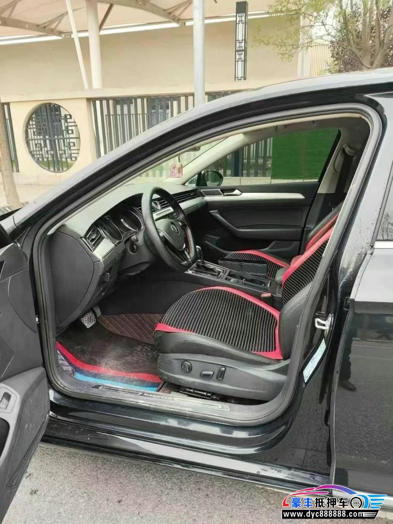 18年大众迈腾轿车抵押车出售