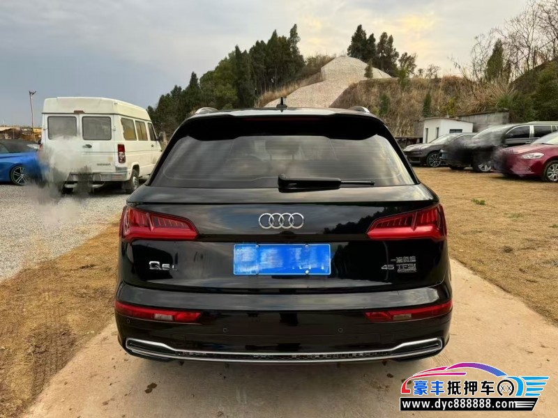 21年奥迪Q7轿车抵押车出售