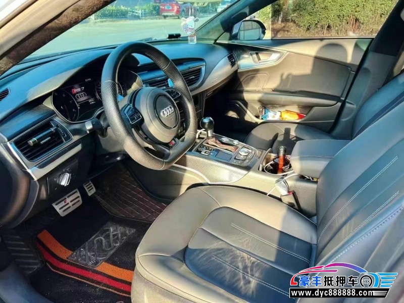 12年奥迪A7轿车抵押车出售