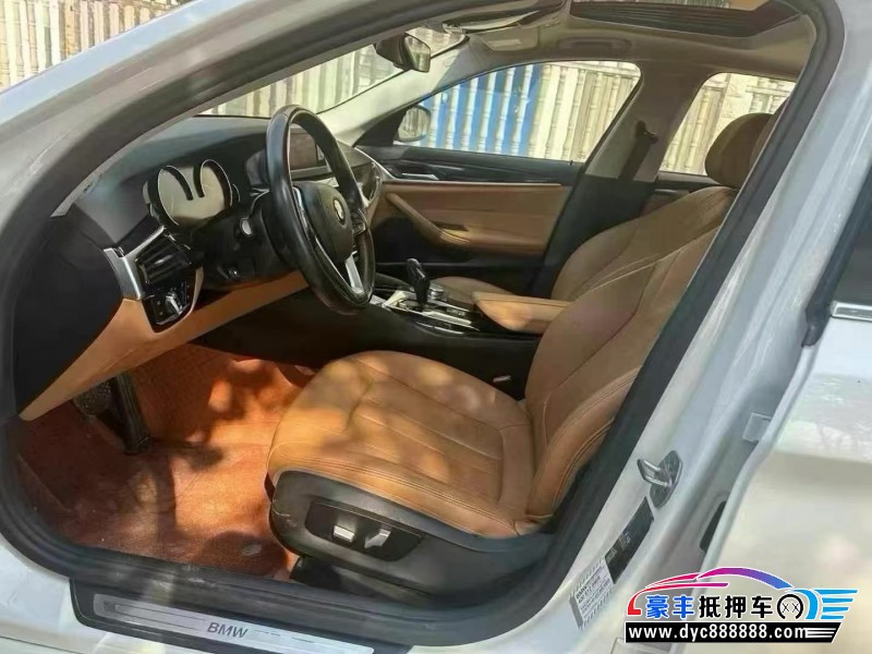 17年宝马5系轿车抵押车出售