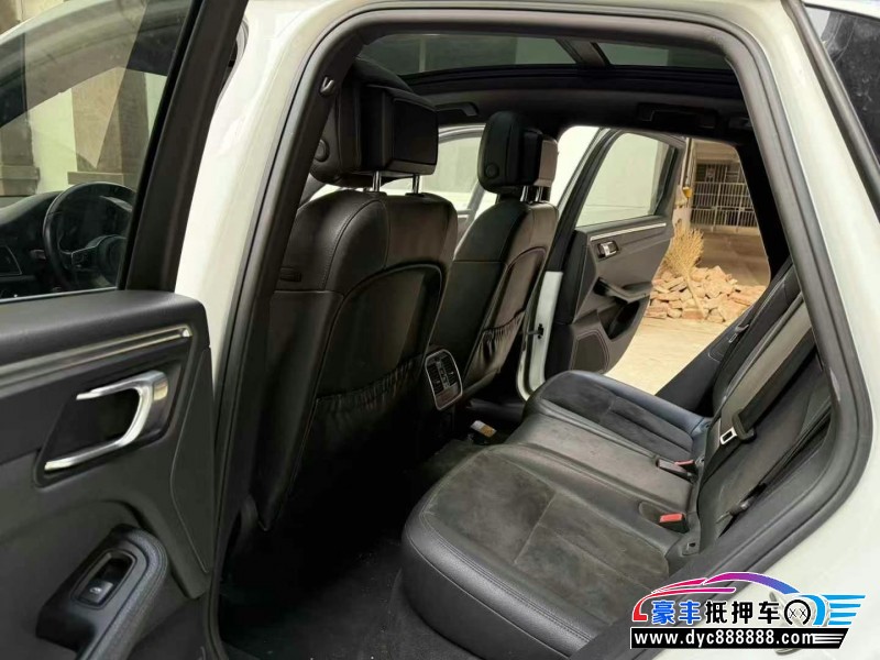 17年保时捷Macan迈凯轿车抵押车出售