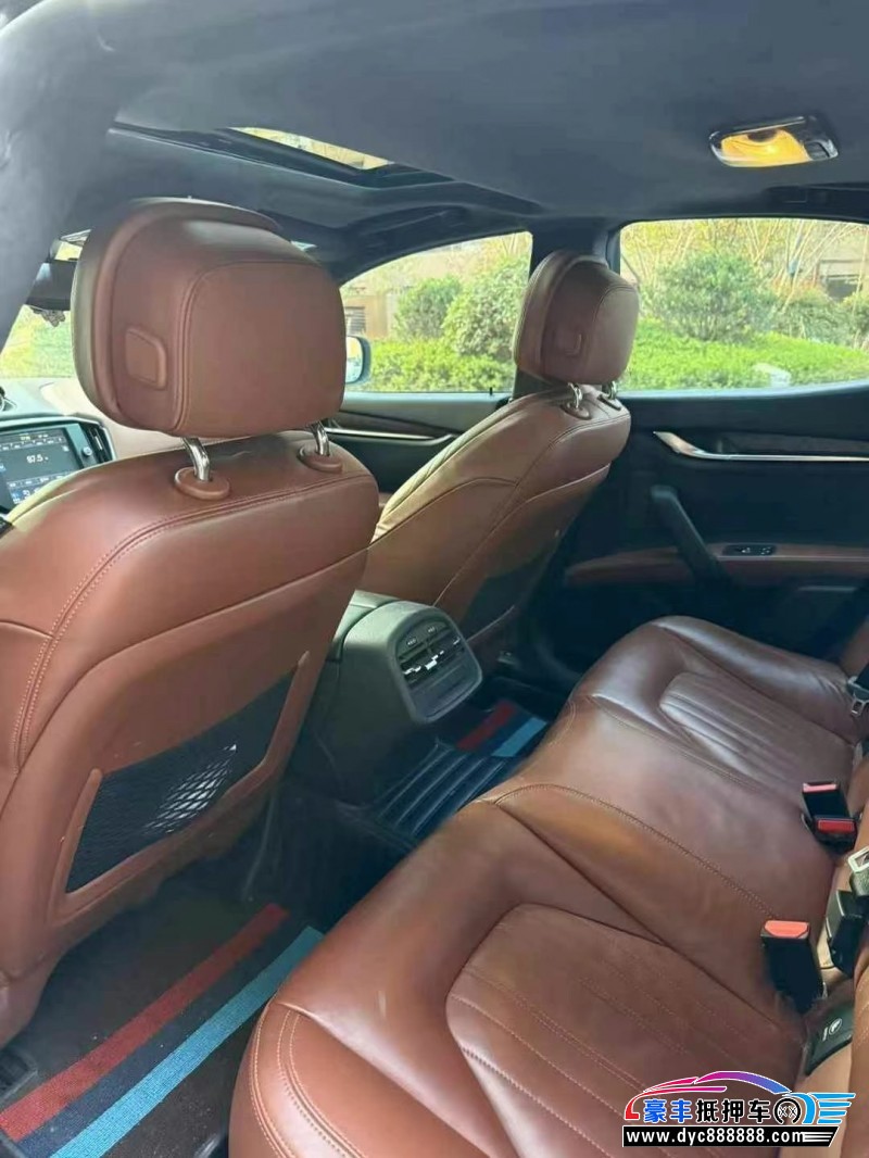 15年玛莎拉蒂Ghibli轿车抵押车出售