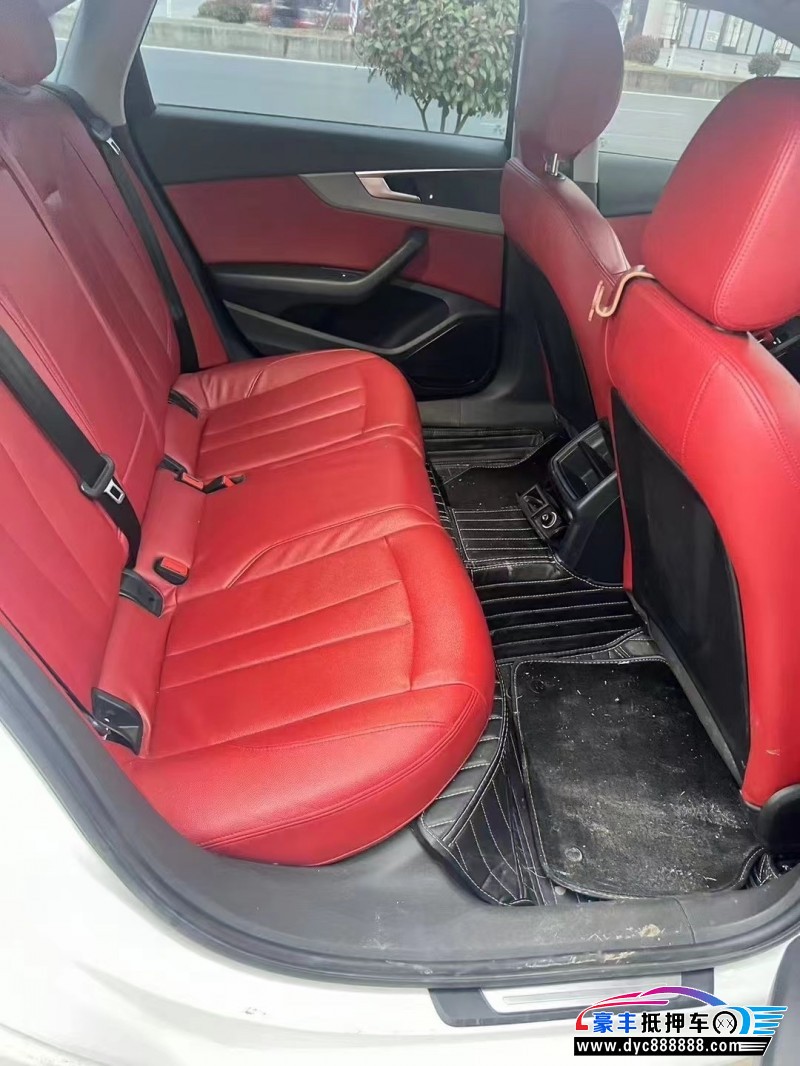 18年奥迪A4L轿车抵押车出售