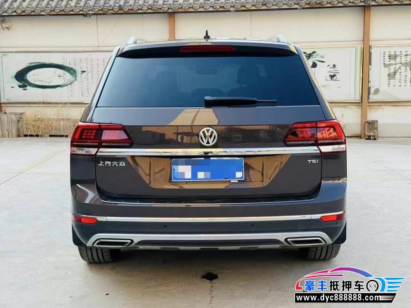 20年大众途昂轿车抵押车出售