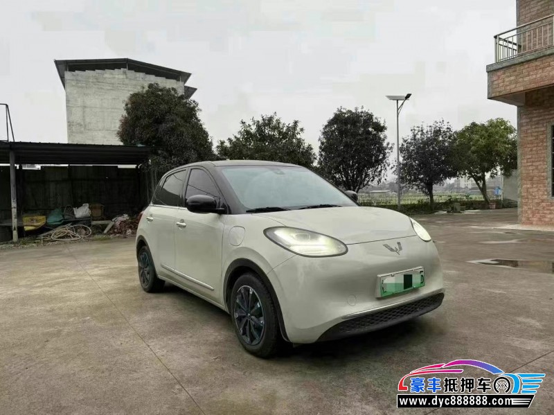 23年五菱缤果轿车抵押车出售