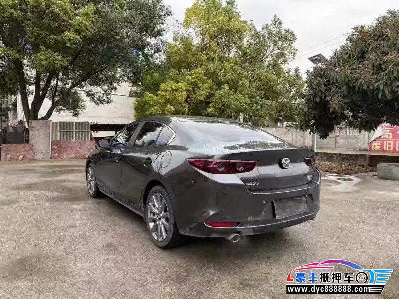 24年马自达昂克赛拉轿车抵押车出售