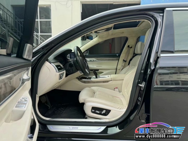 20年宝马7系轿车抵押车出售