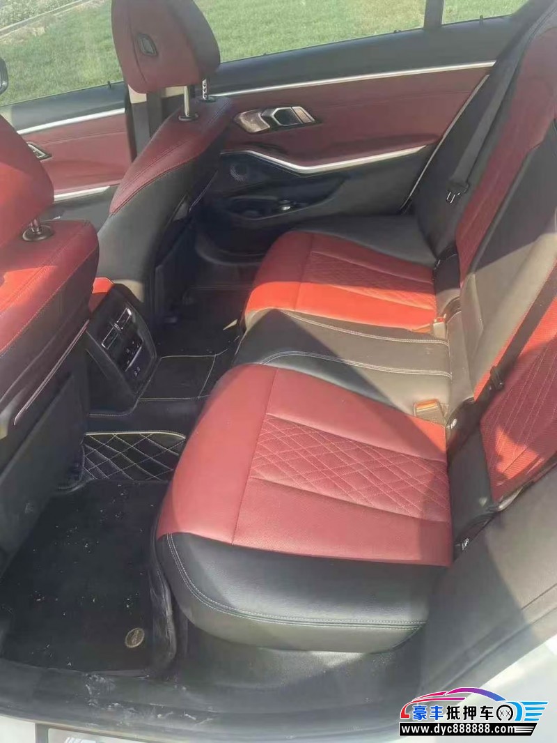 22年宝马3系轿车抵押车出售