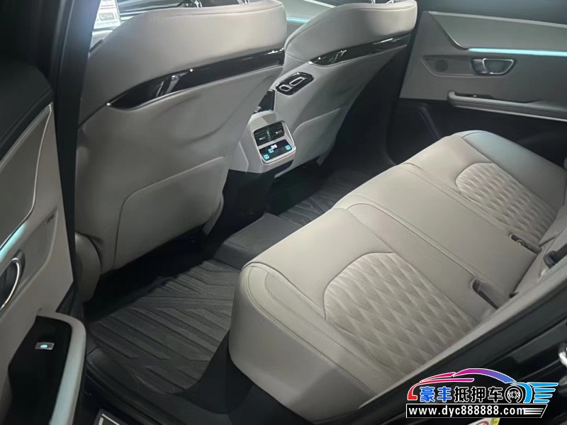 24年比亚迪汉轿车抵押车出售