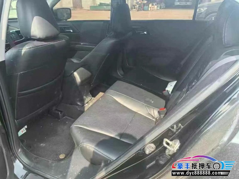 16年本田雅阁轿车抵押车出售