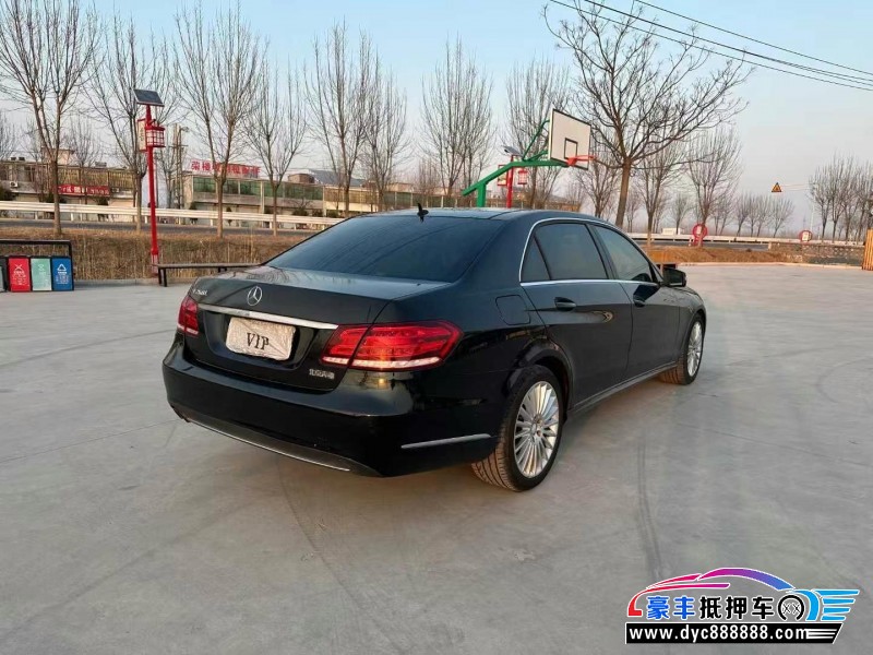 14年奔驰E轿车抵押车出售