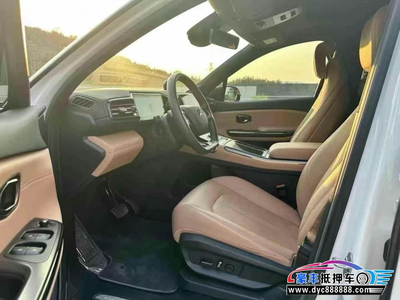 23年蔚来ES6轿车抵押车出售