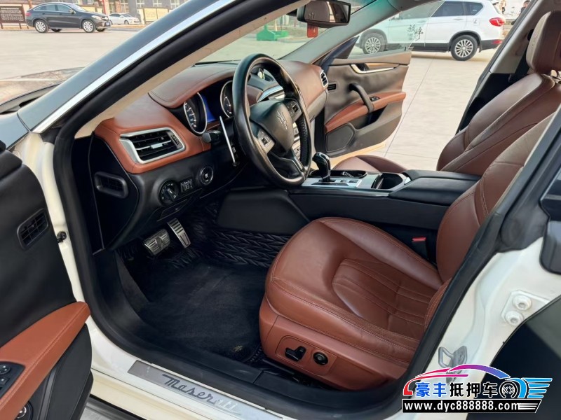 14年玛莎拉蒂Ghibli轿车抵押车出售