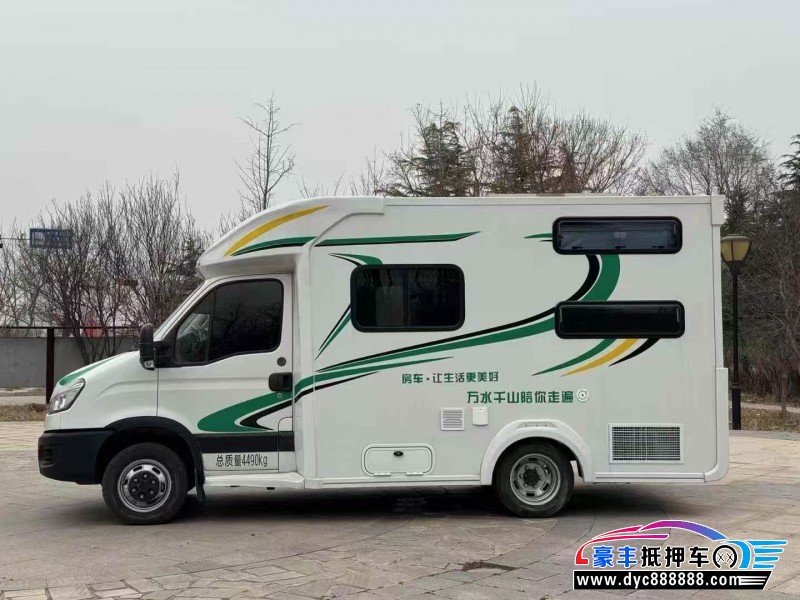 19年依维柯欧盛轿车抵押车出售