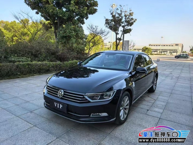 18年大众迈腾轿车抵押车出售