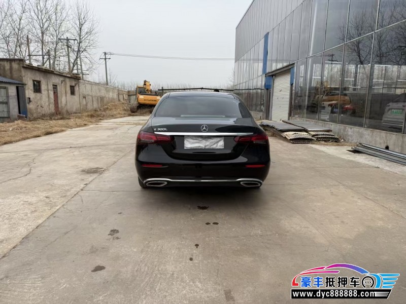22年奔驰E轿车抵押车出售