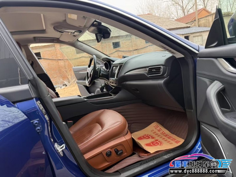 18年玛莎拉蒂莱万特轿车抵押车出售