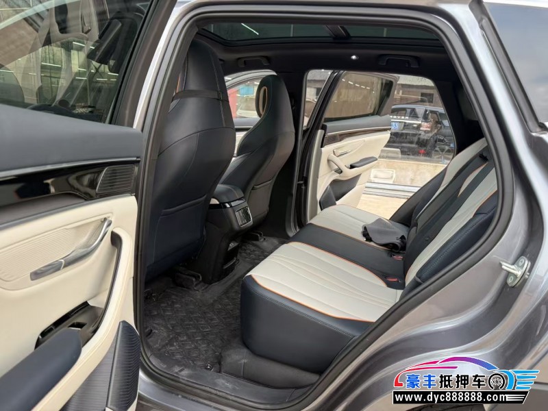 23年比亚迪宋轿车抵押车出售