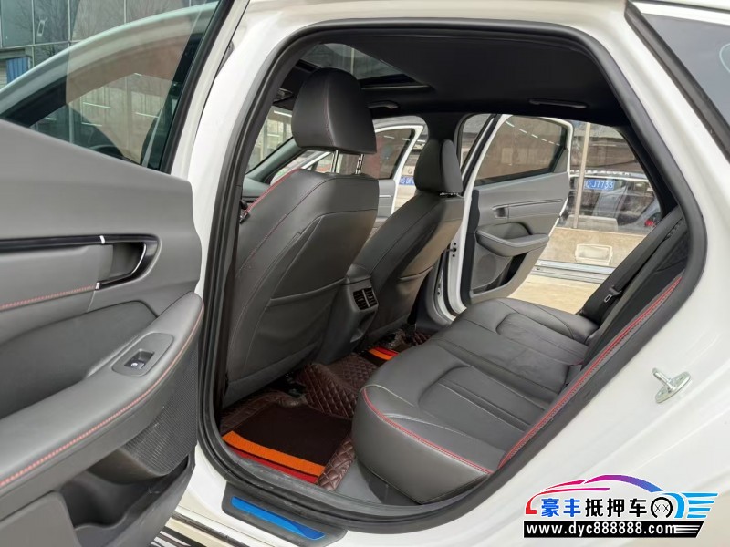 21年现代索纳塔轿车抵押车出售