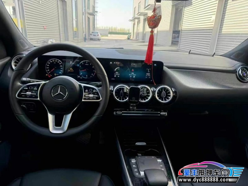 22年奔驰GLA轿车抵押车出售