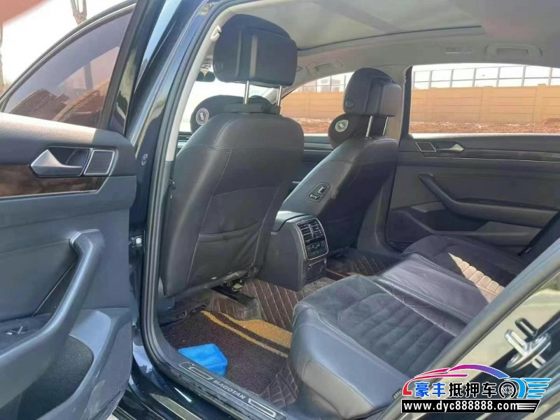 18年大众迈腾轿车抵押车出售