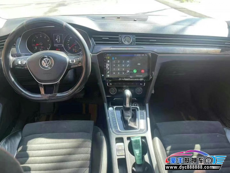 18年大众迈腾轿车抵押车出售