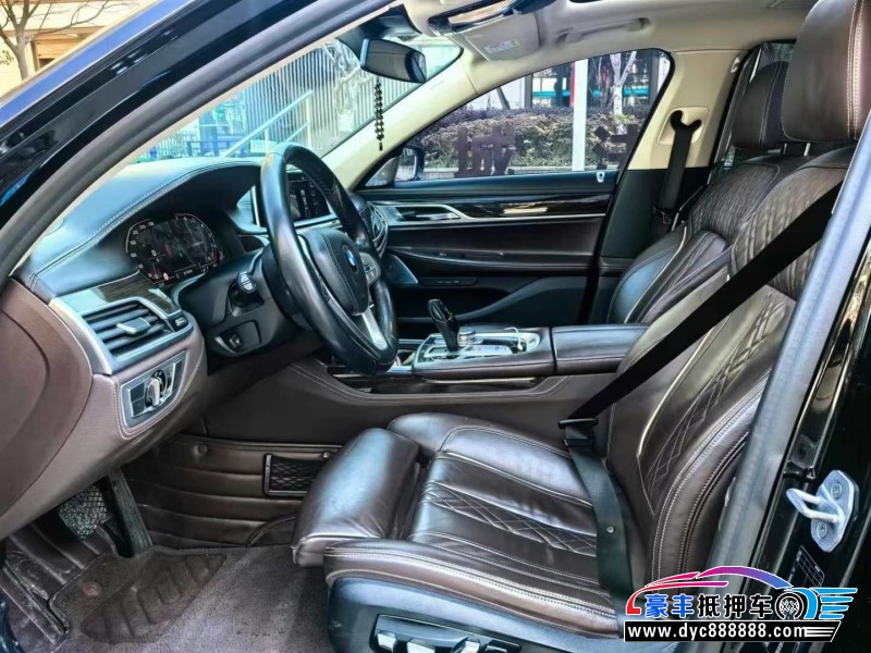 21年宝马7系轿车抵押车出售