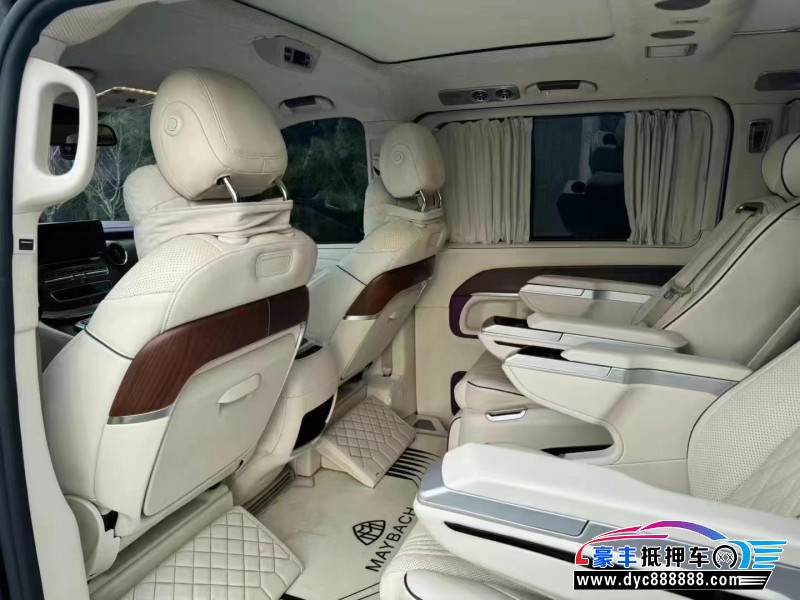 21年奔驰V轿车抵押车出售