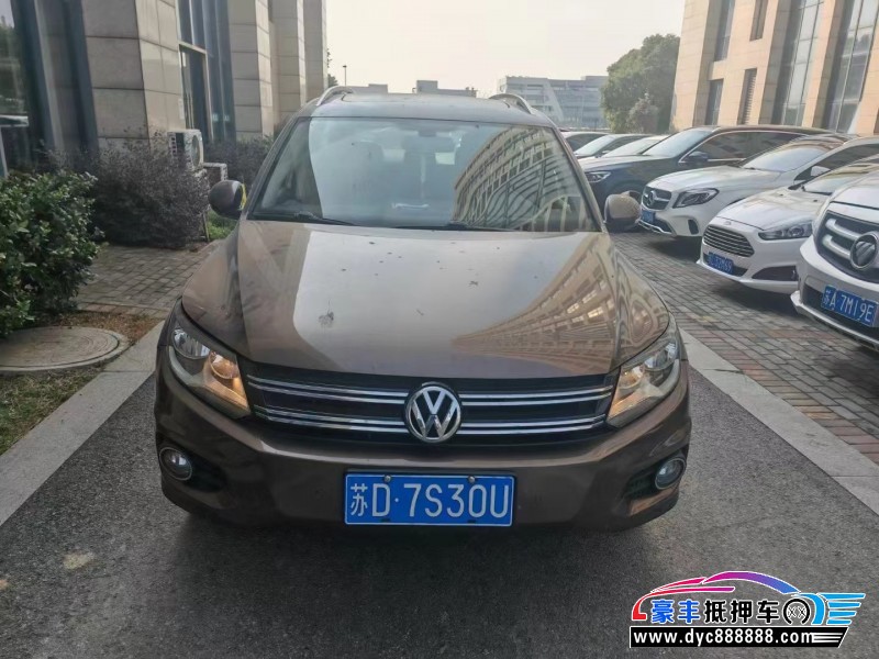 13年大众途威轿车抵押车出售