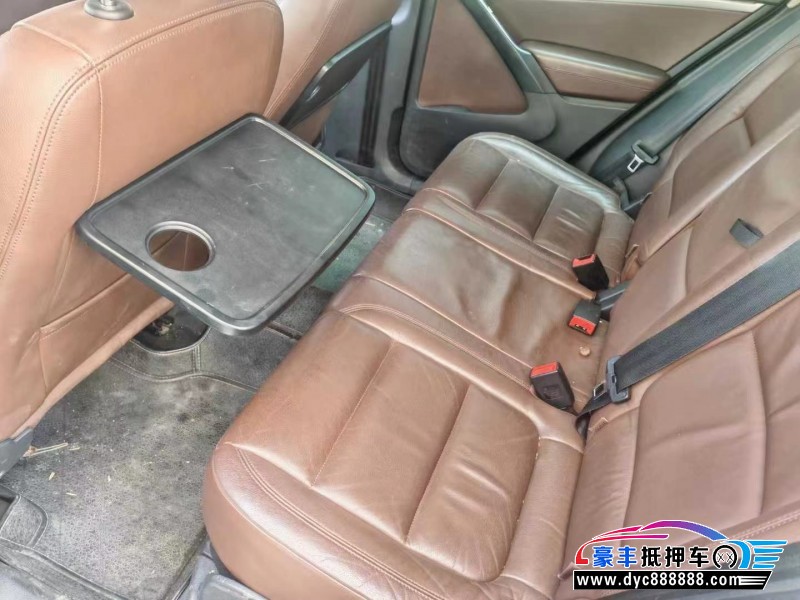 13年大众途威轿车抵押车出售