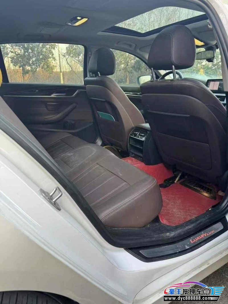 20年宝马5系轿车抵押车出售