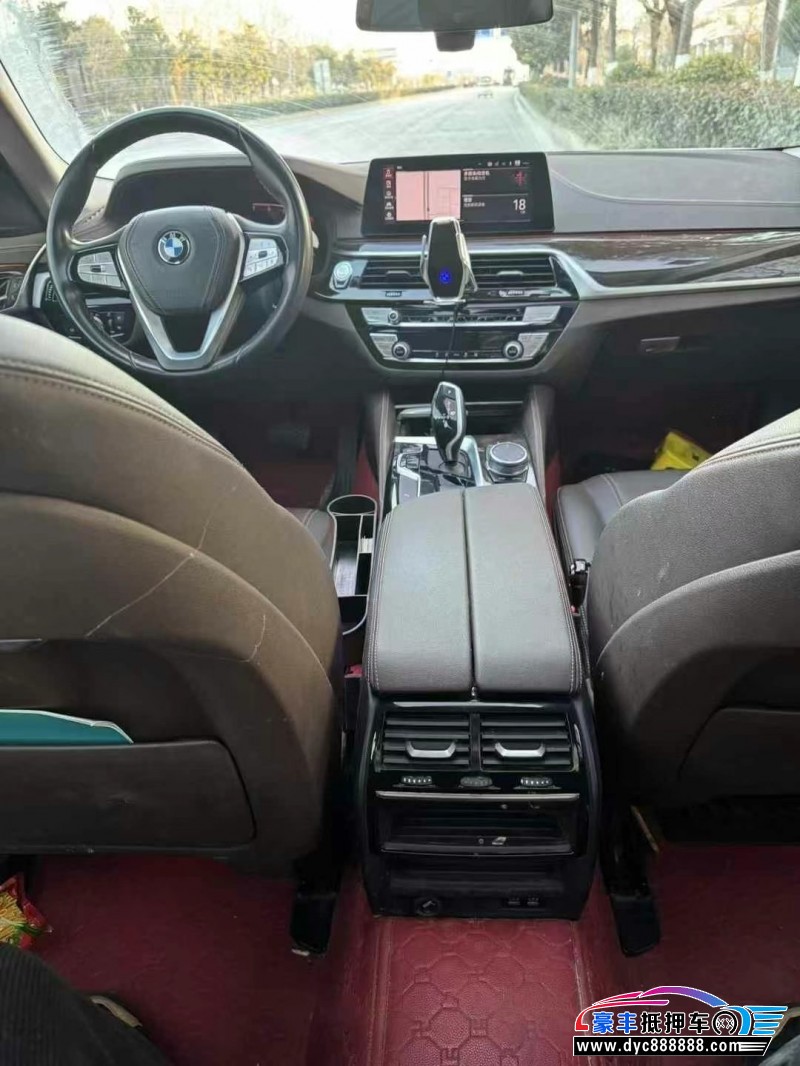 20年宝马5系轿车抵押车出售